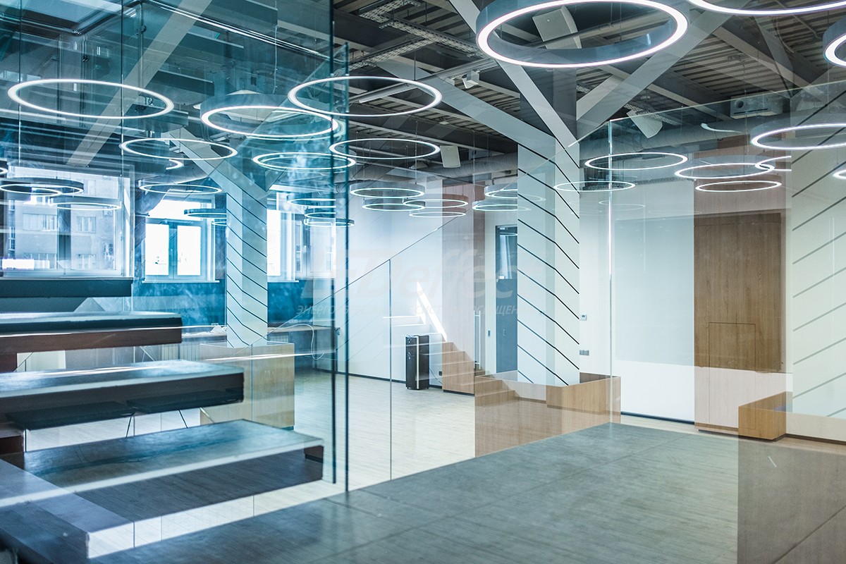 Verlichtingsproject voor het kantoor van Vipservice bedrijf, Moskou