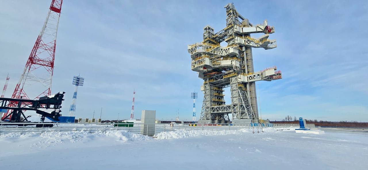 Стартовый стол для ракет-носителей «Ангара» построили на космодроме «Восточный»