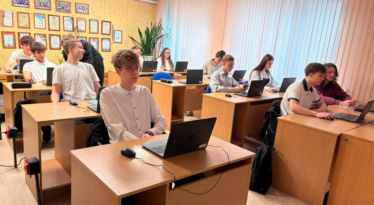 В Екатеринбурге школьники изучают алгоритмы работы рекомендательных систем