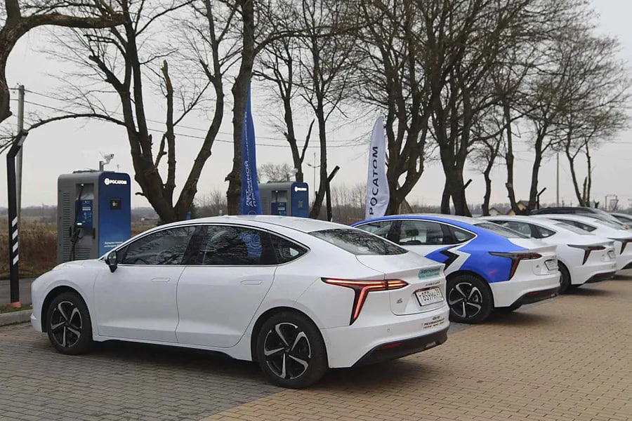 В Калининградской области запустили электрозарядный комплекс