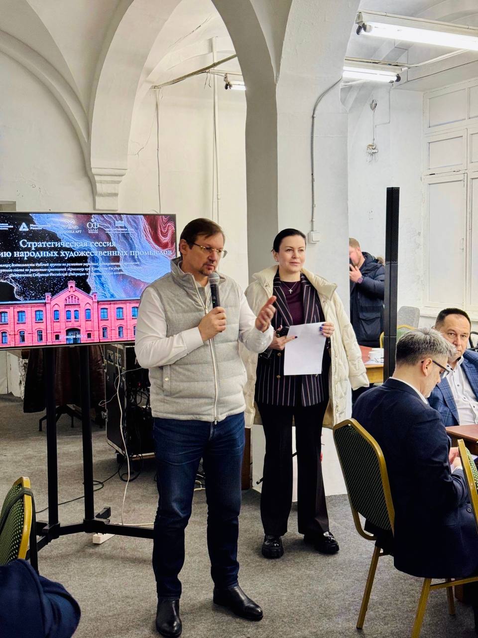 Народные промыслы получат продюсерский центр: в Госдуме обсудили новые механизмы развития