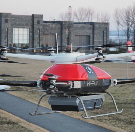 Компания ЭФКО успешно испытала прототип грузового дрона