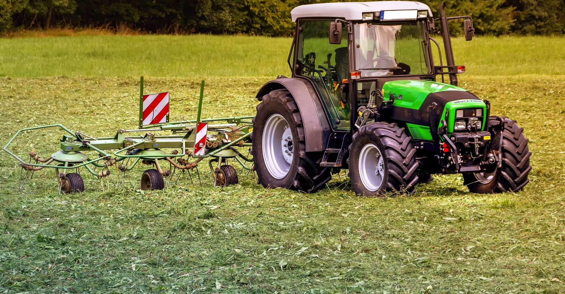 Agrosila aportará casi 900 tractores y sembradoras para la campaña de siembra