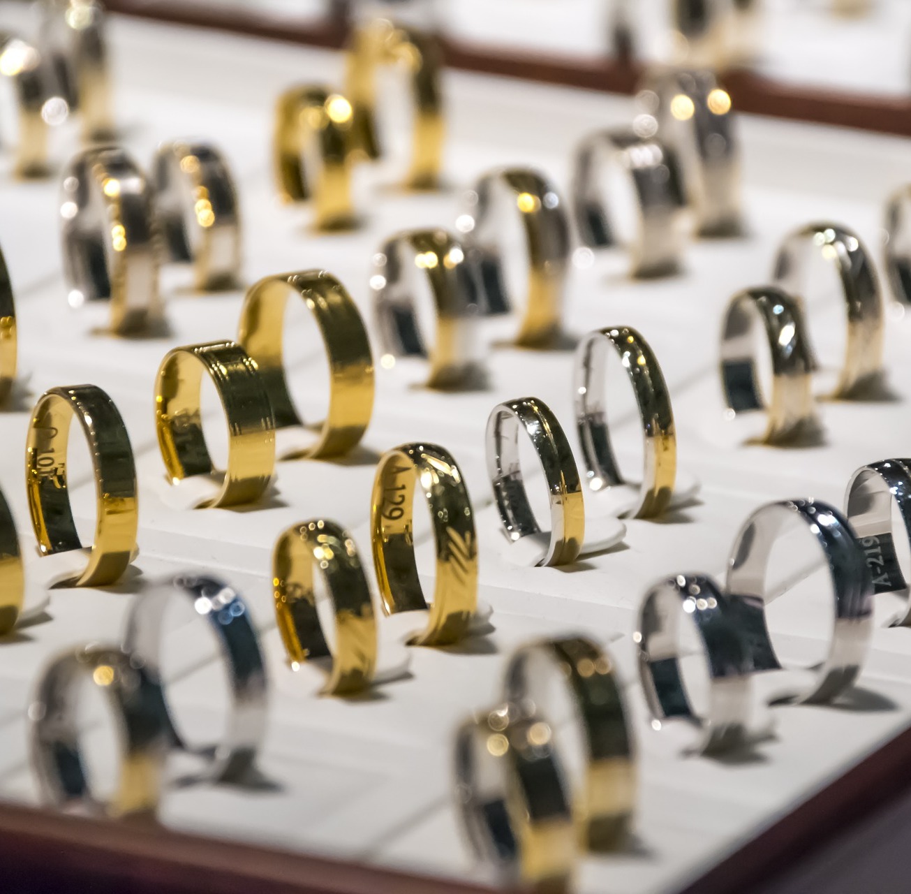 Ювелирный дом «Аргентов» принял участие в международных выставках ювелирных изделий в Гонконге и Токио