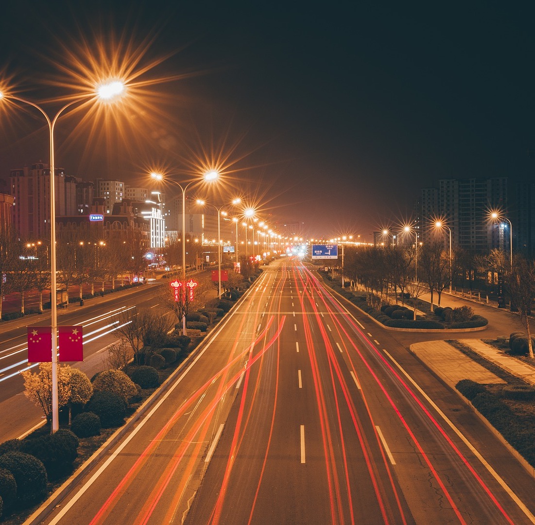 Компания «Световые Технологии» реализовала первый в России энергосервисный контракт по освещению региональных дорог