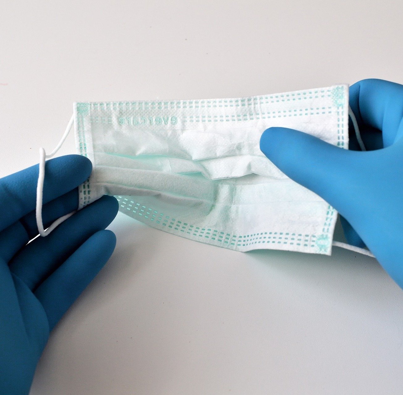 Установки обеззараживания помещений «Yanex» успешно противостоят распространению короновируса за рубежом