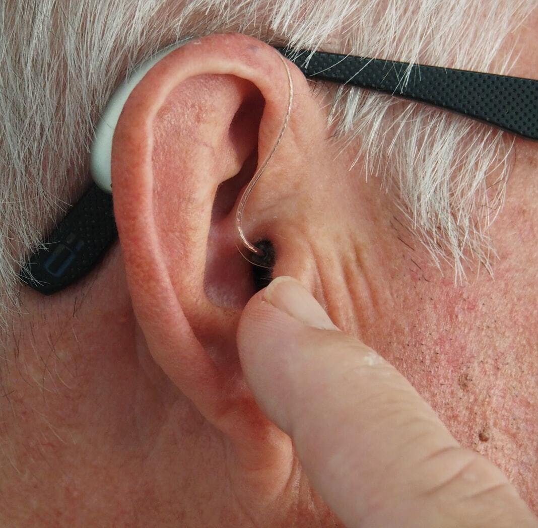 Гаджет для общения со слепоглухими людьми с нарушениями речи разработали в России