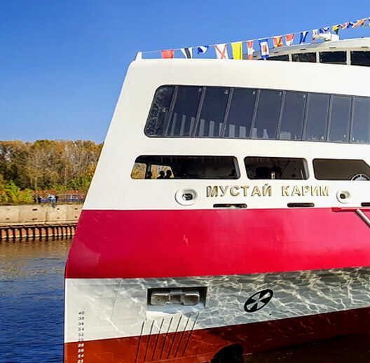 Пассажирское судно 